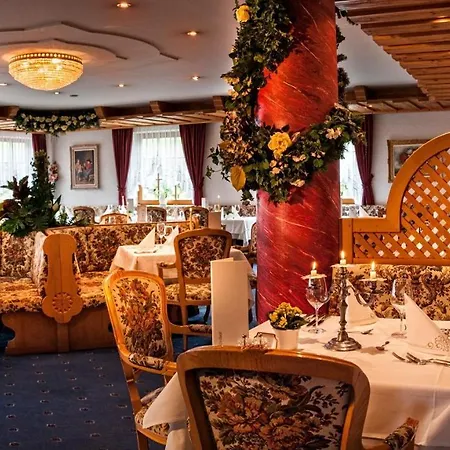 Fichtenhof Hotel 3*